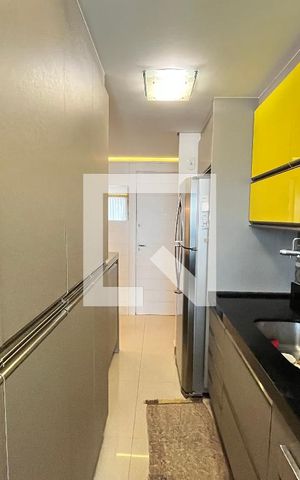 Apartamento para alugar com 67m², 2 quartos e 1 vaga Apartamento para alugar com 67m², 2 quartos e 1 vagaCozinha - Armários
