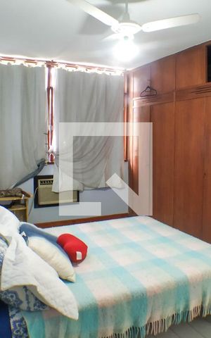 Casa à venda com 260m², 5 quartos e 3 vagas Casa à venda com 260m², 5 quartos e 3 vagasQuarto 3