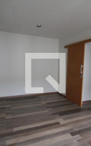 Apartamento à venda com 65m², 2 quartos e 1 vagaSala