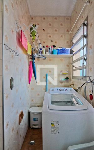 Casa à venda com 344m², 8 quartos e 1 vaga Casa à venda com 344m², 8 quartos e 1 vagaCasa 1 - Área de serviço