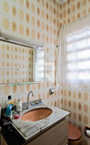 Casa à venda com 344m², 8 quartos e 1 vaga Casa à venda com 344m², 8 quartos e 1 vagaCasa 1 - Banheiro