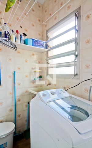 Casa à venda com 344m², 8 quartos e 1 vaga Casa à venda com 344m², 8 quartos e 1 vagaCasa 1 - Área de serviço