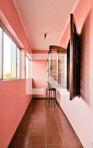 Casa à venda com 344m², 8 quartos e 1 vaga Casa à venda com 344m², 8 quartos e 1 vagaCasa 2 - Varanda