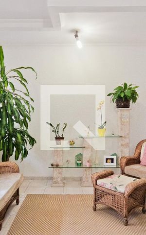 Casa à venda com 344m², 8 quartos e 1 vaga Casa à venda com 344m², 8 quartos e 1 vagaCasa 2 - Sala