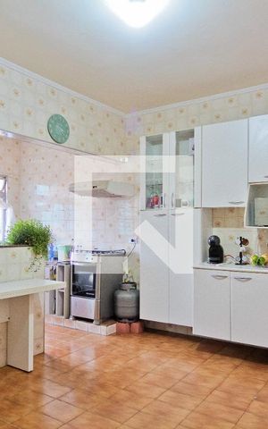 Casa à venda com 344m², 8 quartos e 1 vaga Casa à venda com 344m², 8 quartos e 1 vagaCasa 1 - Banheiro