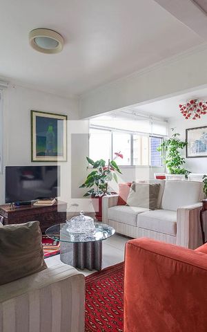 Apartamento à venda com 100m², 2 quartos e 1 vaga Apartamento à venda com 100m², 2 quartos e 1 vagaSala