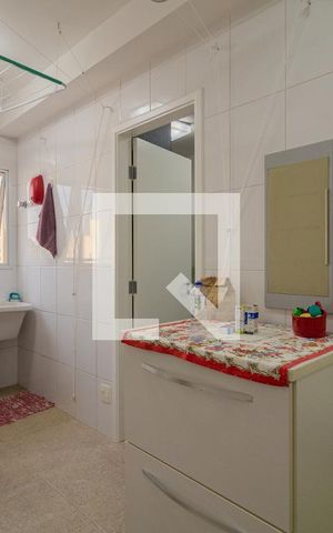 Apartamento à venda com 250m², 4 quartos e 4 vagas Apartamento à venda com 250m², 4 quartos e 4 vagasÁrea de Serviço
