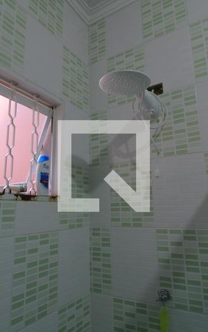 Casa à venda com 240m², 3 quartos e 1 vagaChuveiro banheiro da suíte