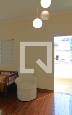 Casa à venda com 240m², 3 quartos e 1 vagaSuíte