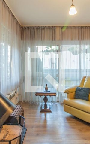 Apartamento à venda com 152m², 4 quartos e 1 vaga Apartamento à venda com 152m², 4 quartos e 1 vagaSala