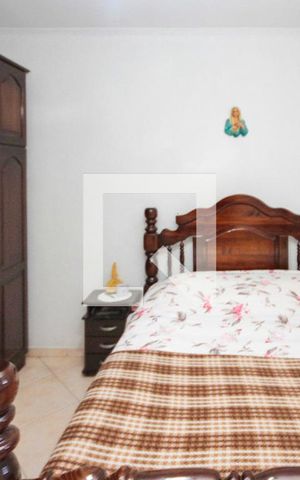 Casa à venda com 360m², 3 quartos e 3 vagas Casa à venda com 360m², 3 quartos e 3 vagasQuarto 02