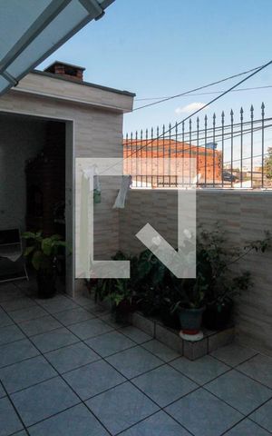Casa à venda com 360m², 3 quartos e 3 vagas Casa à venda com 360m², 3 quartos e 3 vagasQuintal
