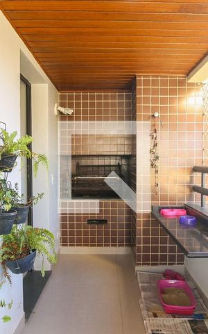 Apartamento à venda com 193m², 3 quartos e 3 vagas Apartamento à venda com 193m², 3 quartos e 3 vagasChurrasqueira