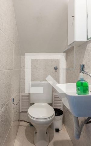 Casa à venda com 205m², 3 quartos e 2 vagas Casa à venda com 205m², 3 quartos e 2 vagasLavabo
