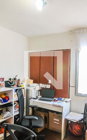 Apartamento à venda com 260m², 4 quartos e 4 vagas Apartamento à venda com 260m², 4 quartos e 4 vagasQuarto 2 - Escritório