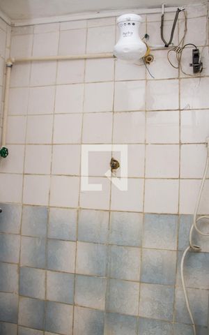Casa de condomínio para alugar com 70m², 2 quartos e sem vagaBanheiro de Serviço