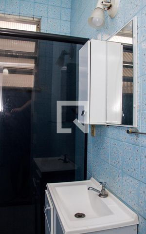 Casa de condomínio para alugar com 70m², 2 quartos e sem vagaBanheiro Social