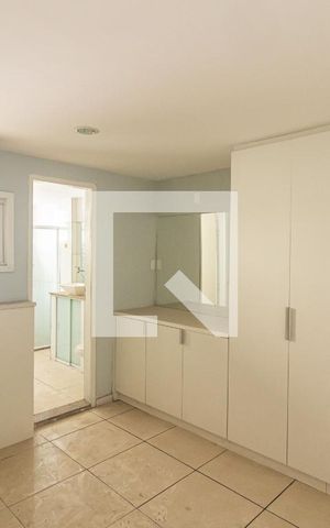 Casa à venda com 140m², 3 quartos e 1 vaga Casa à venda com 140m², 3 quartos e 1 vagaSuíte