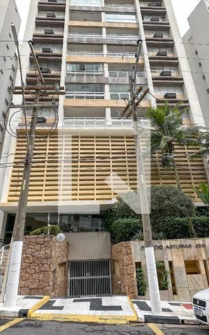 Apartamento para alugar com 140m², 3 quartos e 1 vaga Apartamento para alugar com 140m², 3 quartos e 1 vagaFachada