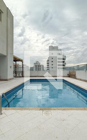 Apartamento para alugar com 140m², 3 quartos e 1 vaga Apartamento para alugar com 140m², 3 quartos e 1 vagaÁrea comum - Piscina