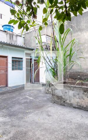 Casa à venda com 250m², 3 quartos e 1 vaga Casa à venda com 250m², 3 quartos e 1 vagaQuintal
