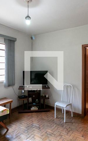 Casa à venda com 250m², 3 quartos e 1 vaga Casa à venda com 250m², 3 quartos e 1 vagaSala
