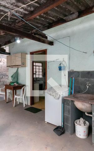 Casa à venda com 250m², 3 quartos e 1 vaga Casa à venda com 250m², 3 quartos e 1 vagaÁrea de Serviço