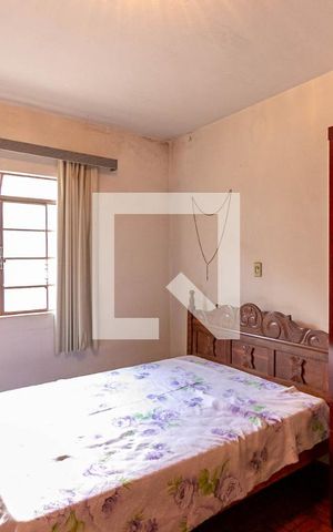 Casa à venda com 250m², 3 quartos e 1 vaga Casa à venda com 250m², 3 quartos e 1 vagaQuarto 1