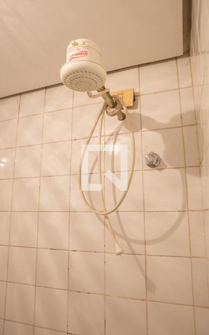 Apartamento à venda com 180m², 4 quartos e 3 vagas Apartamento à venda com 180m², 4 quartos e 3 vagasBanheiro de serviço
