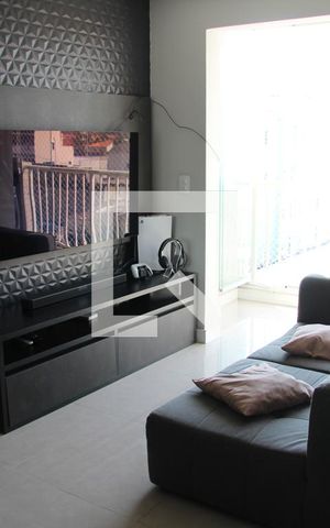 Apartamento para alugar com 47m², 2 quartos e 1 vagaSala 