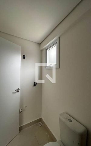Apartamento à venda com 15721m², 2 quartos e 1 vaga Apartamento à venda com 15721m², 2 quartos e 1 vagaBanheiro do Quarto 2
