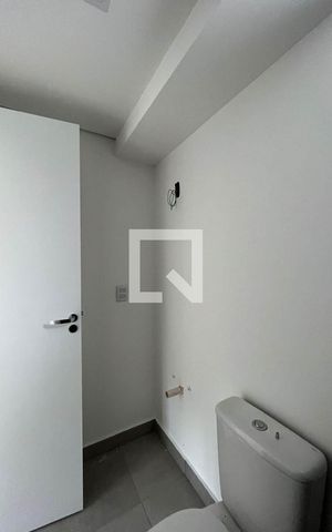 Apartamento à venda com 15721m², 2 quartos e 1 vaga Apartamento à venda com 15721m², 2 quartos e 1 vagaBanheiro Corredor