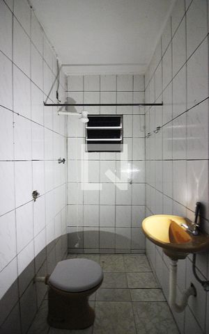 Casa à venda com 52m², 1 quarto e sem vagaBanheiro Social