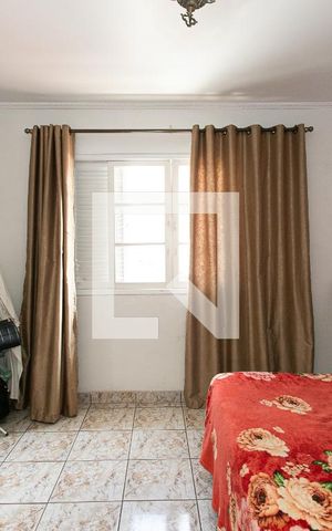 Casa à venda com 350m², 3 quartos e 8 vagas Casa à venda com 350m², 3 quartos e 8 vagasSuíte