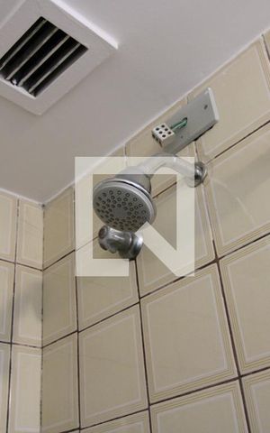 Apartamento para alugar com 89m², 3 quartos e 1 vagaDetalhe banheiro social 