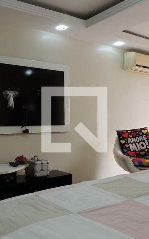 Casa à venda com 1235m², 5 quartos e 5 vagasQuarto Suíte 2