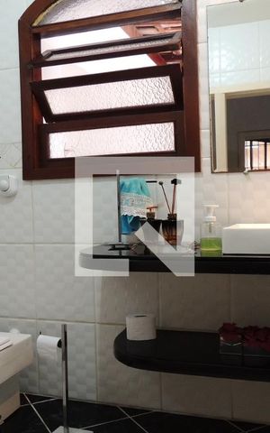 Casa à venda com 1235m², 5 quartos e 5 vagasBanheiro 