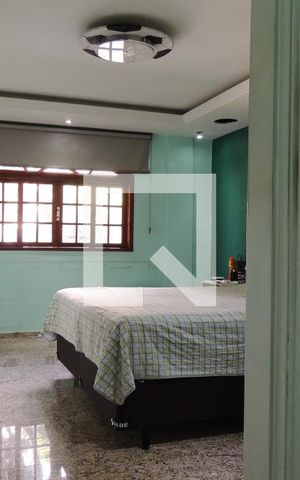 Casa à venda com 1235m², 5 quartos e 5 vagasQuarto 4 - Suíte