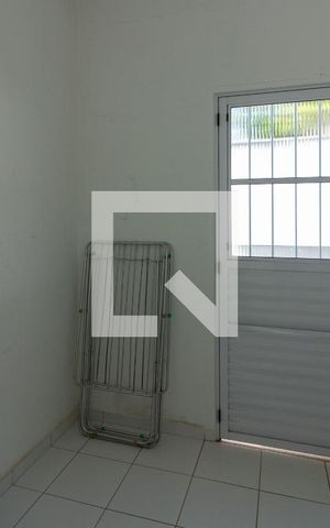 Casa para alugar com 342m², 3 quartos e 3 vagas Casa para alugar com 342m², 3 quartos e 3 vagasQuarto de Serviço