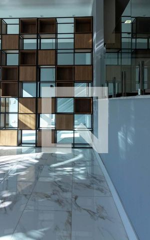 Casa para alugar com 342m², 3 quartos e 3 vagas Casa para alugar com 342m², 3 quartos e 3 vagasSala