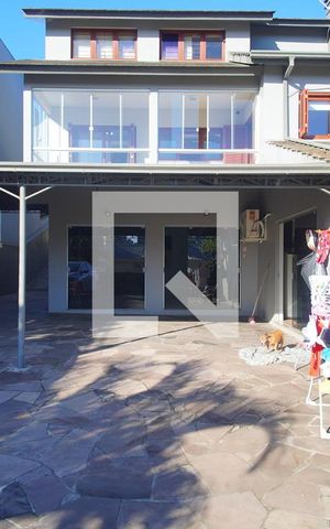 Casa à venda com 360m², 3 quartos e 3 vagasÁrea externa