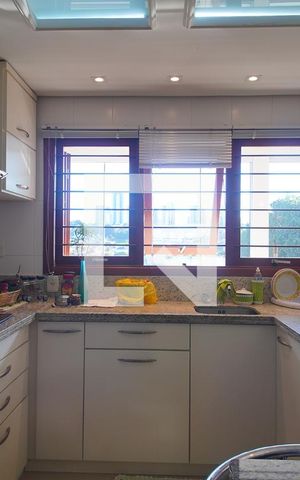 Casa à venda com 360m², 3 quartos e 3 vagasCozinha