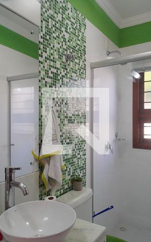 Casa à venda com 360m², 3 quartos e 3 vagasBanheiro 2