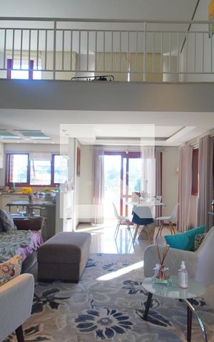 Casa à venda com 360m², 3 quartos e 3 vagasSala