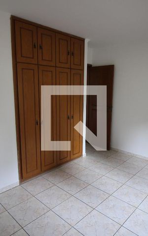Casa à venda com 200m², 3 quartos e 2 vagasQuarto 3
