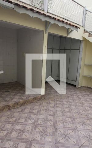 Casa à venda com 200m², 3 quartos e 2 vagasQuintal
