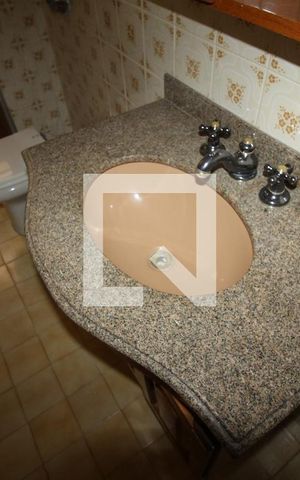 Casa à venda com 200m², 3 quartos e 2 vagasBanheiro Social