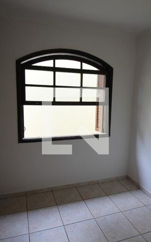 Casa à venda com 200m², 3 quartos e 2 vagasQuarto 2