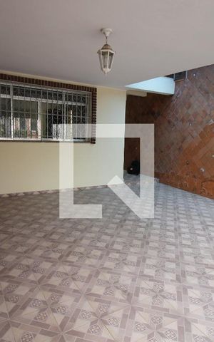 Casa à venda com 200m², 3 quartos e 2 vagasGaragem