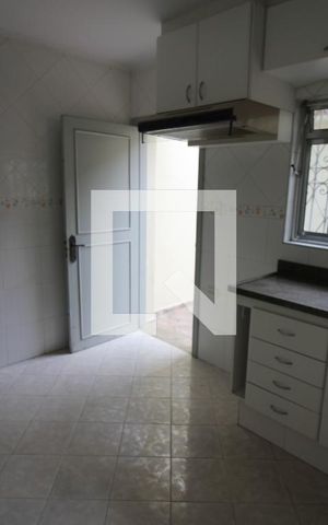 Casa à venda com 200m², 3 quartos e 2 vagasCozinha